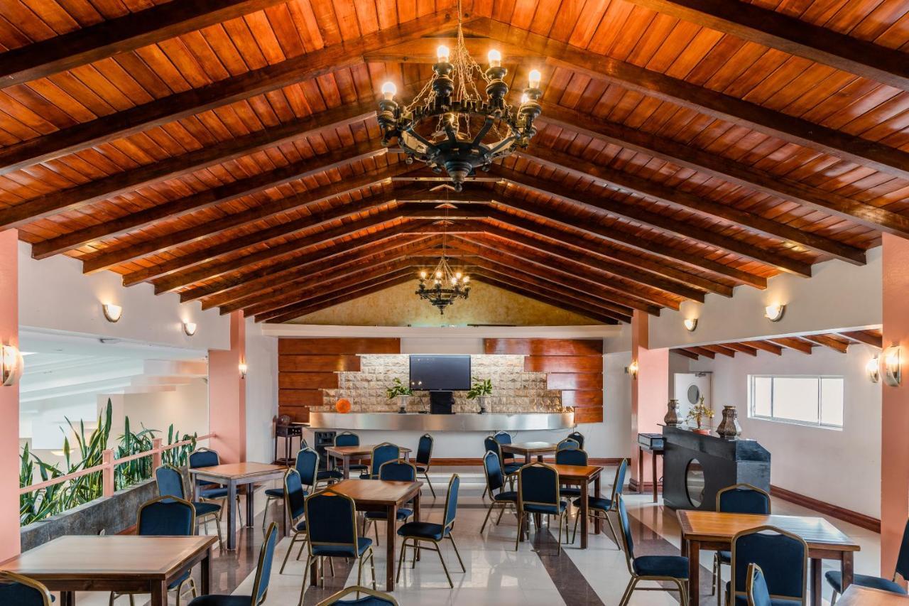 Hotel Libertador لوخا المظهر الخارجي الصورة