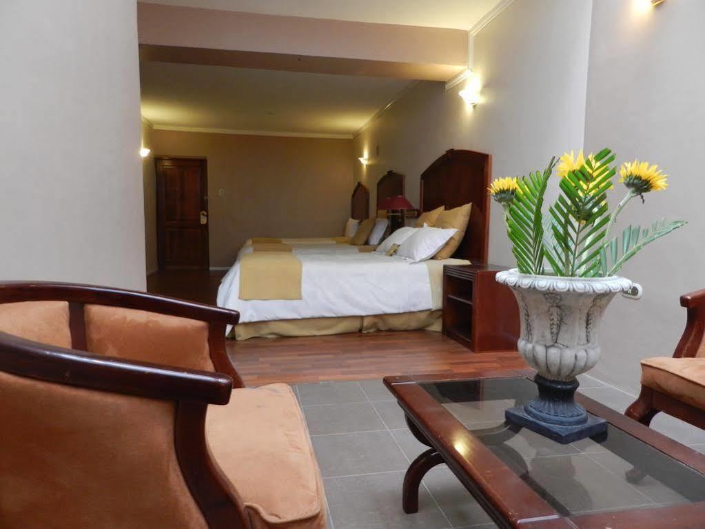 Hotel Libertador لوخا المظهر الخارجي الصورة