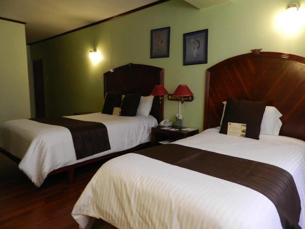 Hotel Libertador لوخا المظهر الخارجي الصورة